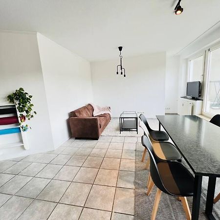 Zentrales Grosszuegiges Apartment Mit Dachterrasse! Bochum Buitenkant foto