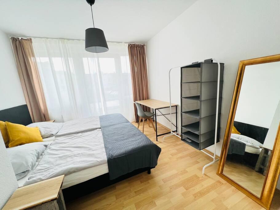 Zentrales Grosszuegiges Apartment Mit Dachterrasse! Bochum Buitenkant foto
