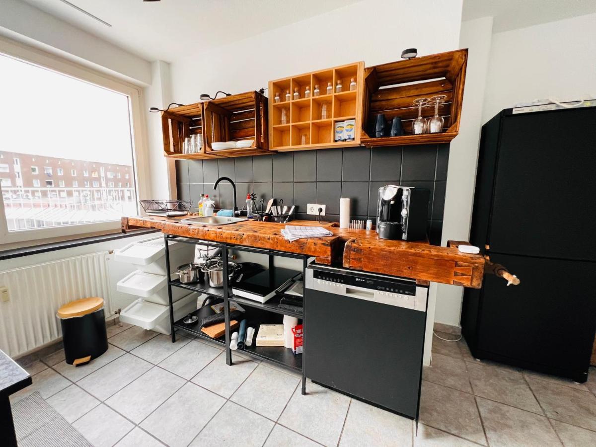 Zentrales Grosszuegiges Apartment Mit Dachterrasse! Bochum Buitenkant foto
